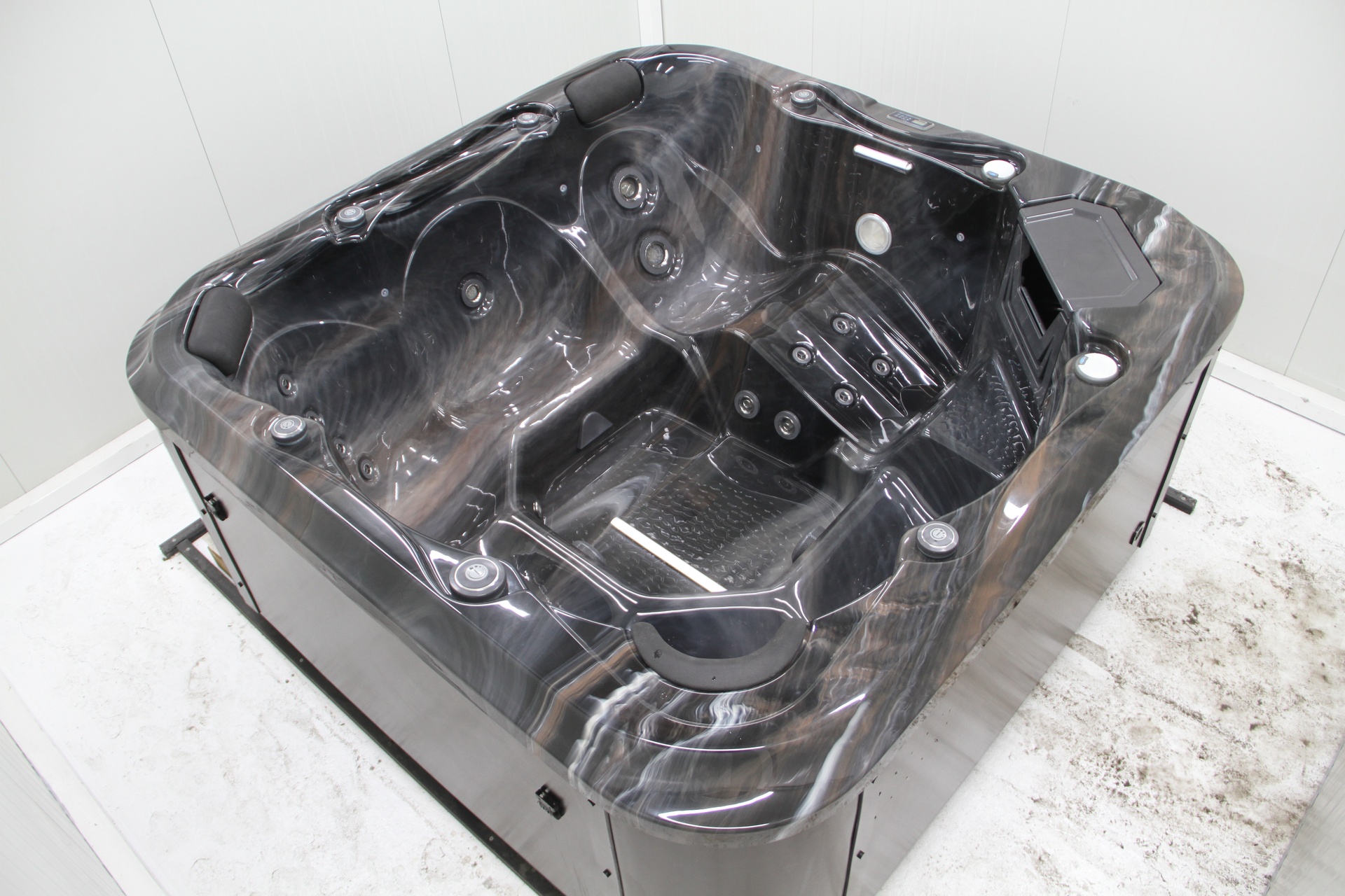 Curium VI (Midnight Canyon, Aluminium Black) - Preloved